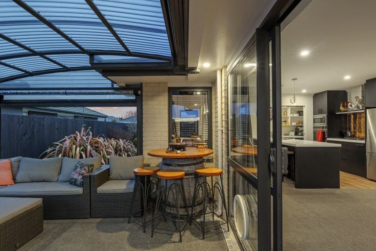 Photo of property in 36 Luxembourg Crescent, Halswell, Christchurch, 8025