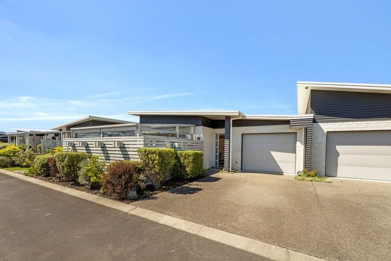 Photo of property in 16 Vanita Drive, Whitianga, 3510