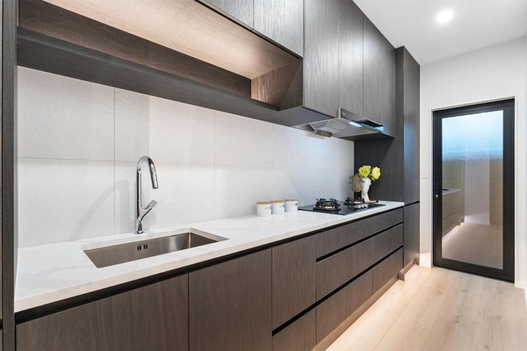 Photo of property in 32 Streamview Way, Long Bay, 0792