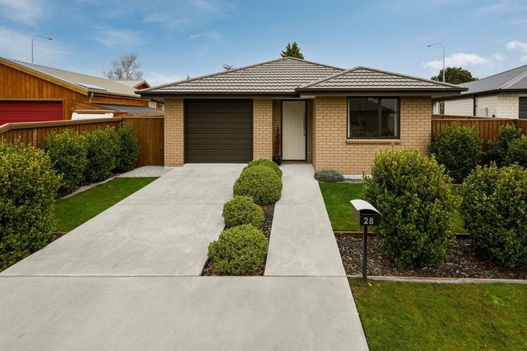 Photo of property in 28 John Raven Lane, Woodend, 7610