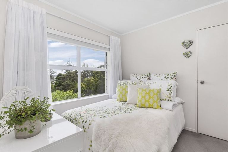 Photo of property in 2/40 Coronation Road, Hillcrest, Auckland, 0627