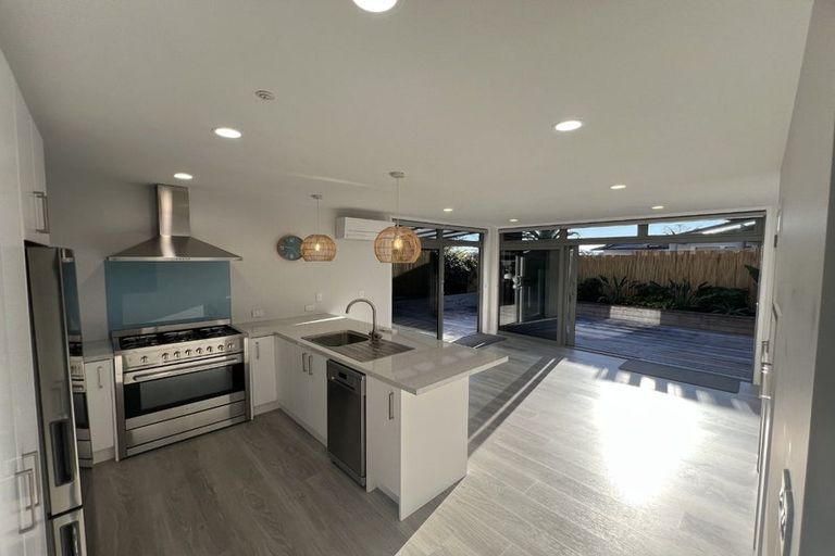 Photo of property in 861 Whangaparaoa Road, Manly, Whangaparaoa, 0930