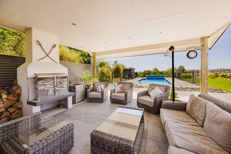 Photo of property in 21 Kyle Road, Waipukurau, 4281