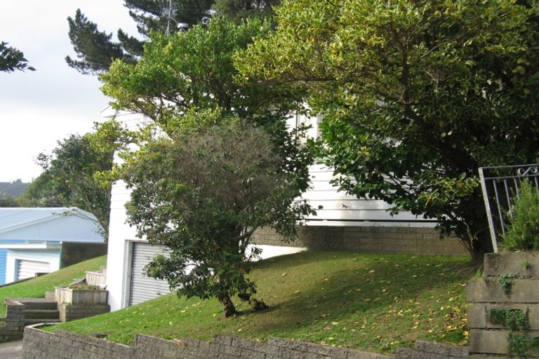 Photo of property in 7 Thomson Grove, Stokes Valley, Lower Hutt, 5019