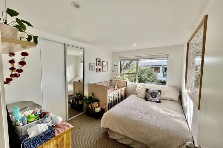 Photo of property in 14 Aquarius Avenue, Glen Eden, Auckland, 0602