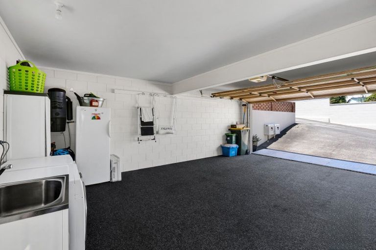 Photo of property in 2b Sackville Street, Fitzroy, New Plymouth, 4312