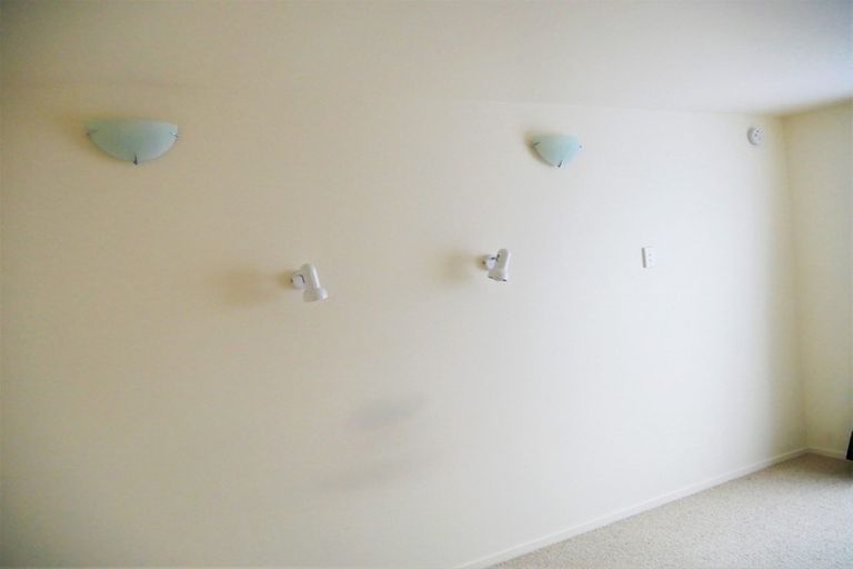 Photo of property in 2a Hoskins Avenue, Hillsborough, Auckland, 1042