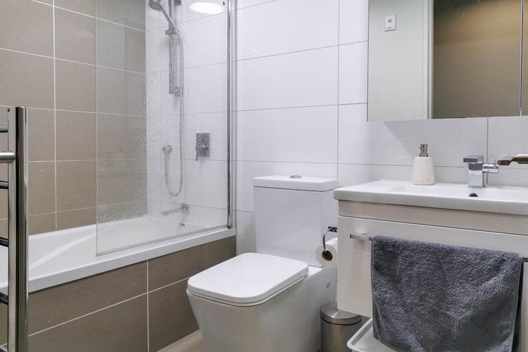 Photo of property in Masina Apartments, 304/80 Riddiford Street, Newtown, Wellington, 6021