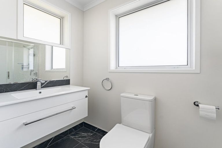 Photo of property in 59 Leathem Crescent, Pokeno, 2402