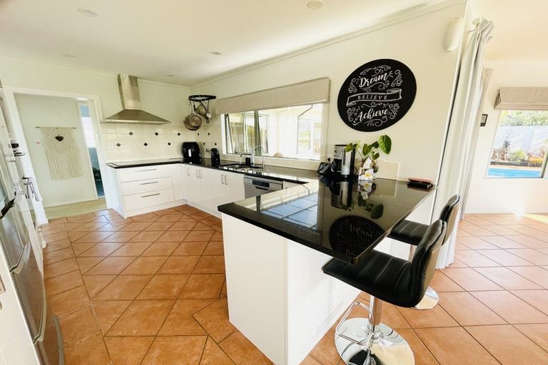 Photo of property in 4 Farnell Place, Gulf Harbour, Whangaparaoa, 0930