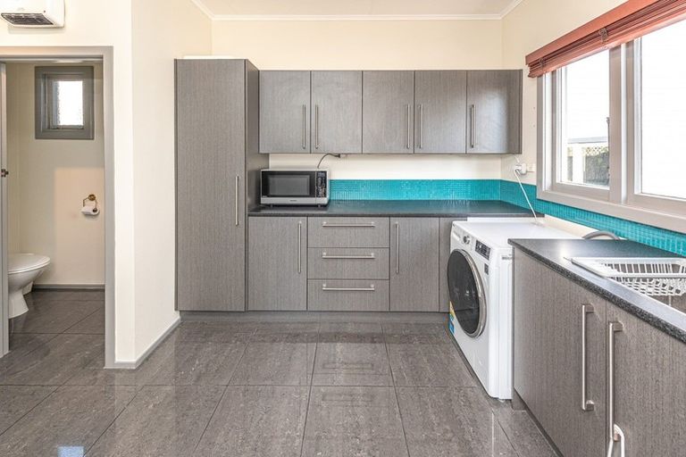 Photo of property in 9 Tregarth Street, Saint Johns Hill, Whanganui, 4501