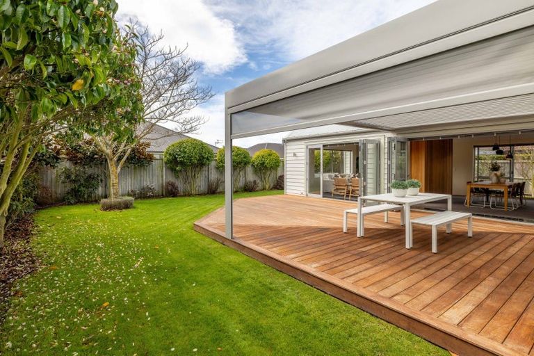 Photo of property in 20 Sandown Boulevard, Rangiora, 7400