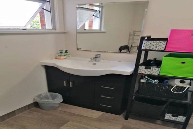 Photo of property in 18 Preston Crescent, Belleknowes, Dunedin, 9011