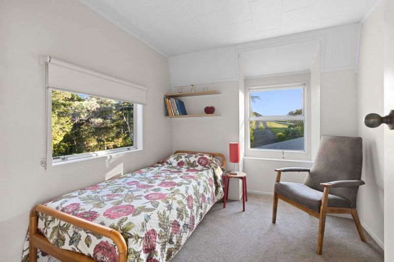 Photo of property in 2 Barr Road, Mahurangi West, Warkworth, 0983