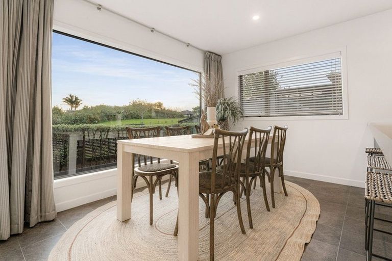 Photo of property in 1 Fender Close, Pyes Pa, Tauranga, 3112