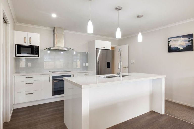 Photo of property in 16 Oolong Court, Huntington, Hamilton, 3210