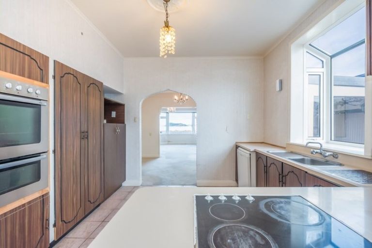 Photo of property in 155 The Esplanade, Petone, Lower Hutt, 5012