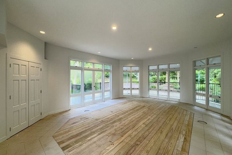 Photo of property in 14 Amreins Road, Waitakere, Henderson, 0782