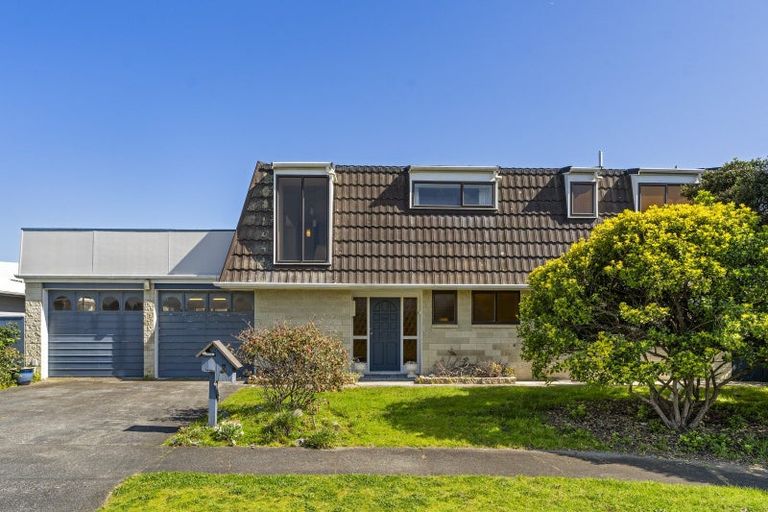 Photo of property in 3 Scott Avenue, Otaki Beach, Otaki, 5512