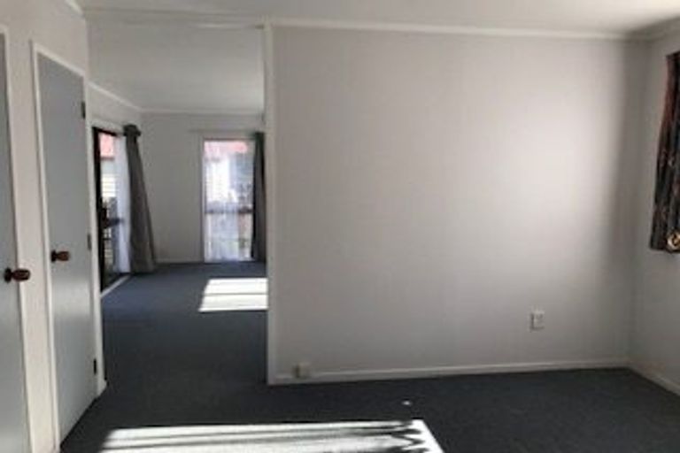 Photo of property in 40 Childers Road, Ranui, Auckland, 0612