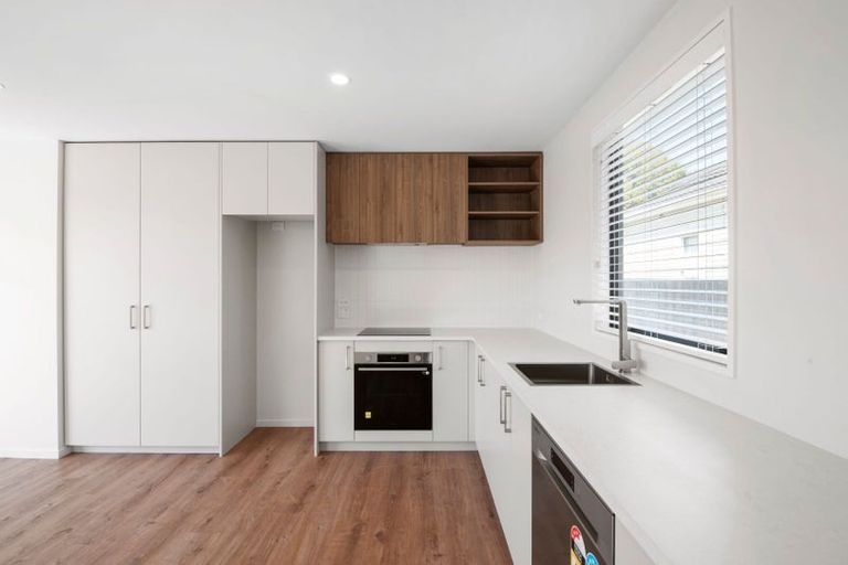 Photo of property in 2/590 Gloucester Street, Linwood, Christchurch, 8011