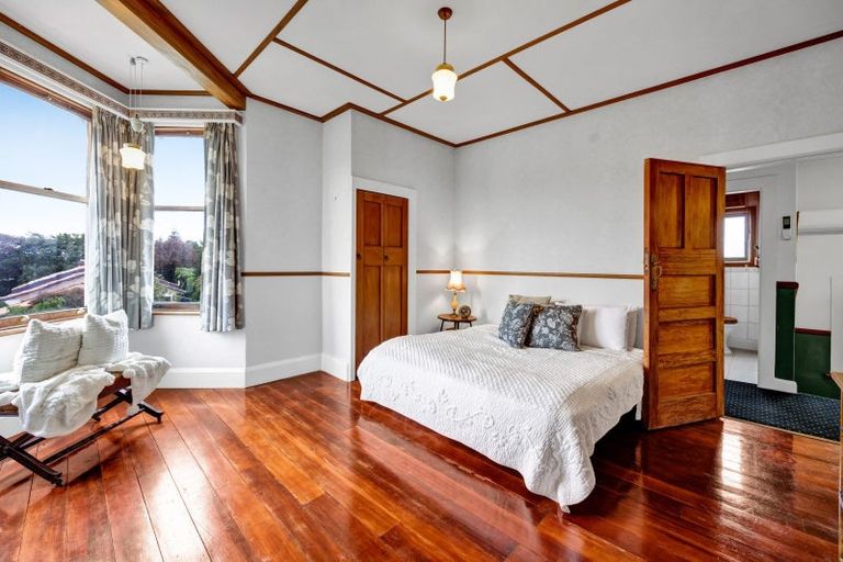 Photo of property in 68 Collins Street, Hawera, 4610