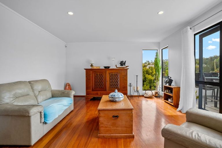 Photo of property in 5a Piripiri Crescent, Torbay, Auckland, 0630