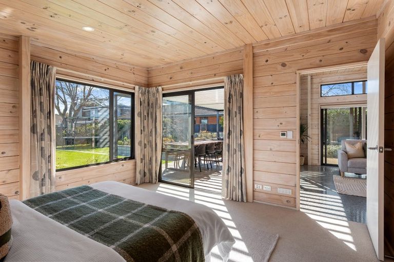 Photo of property in 7 Yardley Street, Avonhead, Christchurch, 8042