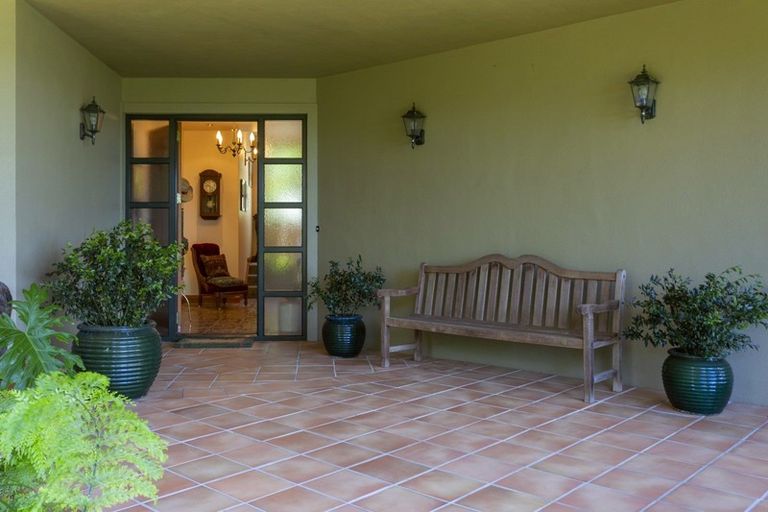 Photo of property in 40 Whakamoenga Point, Acacia Bay, Taupo, 3385