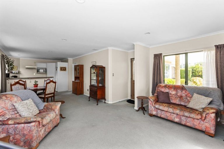 Photo of property in 67a Church Road, Taradale, Napier, 4112