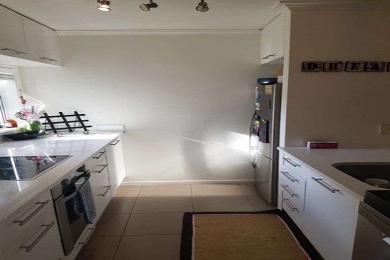 Photo of property in 23 Awanui Street, Merrilands, New Plymouth, 4312