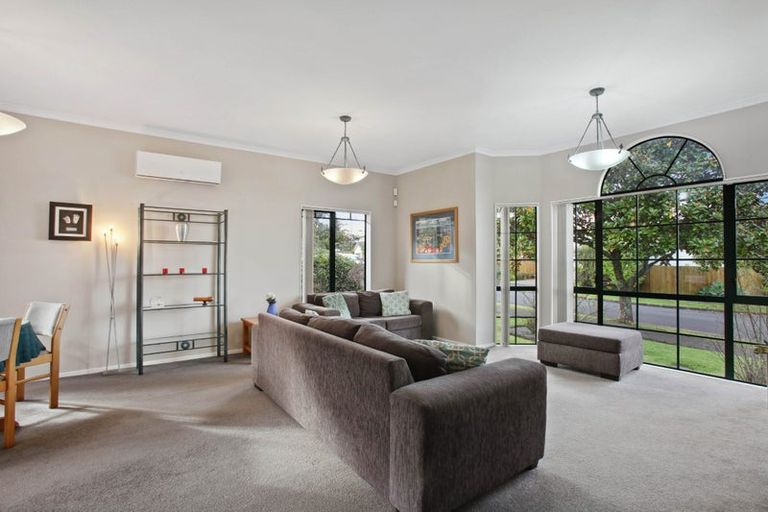 Photo of property in 5 Hoya Court, Henderson, Auckland, 0610