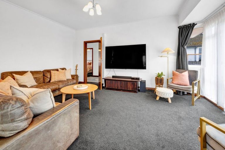 Photo of property in 13 Konini Street, Inglewood, 4330