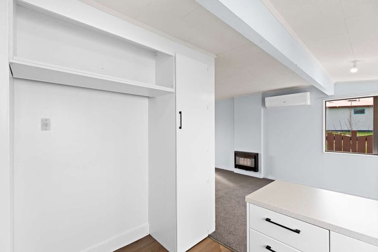 Photo of property in 64 Rhodes Drive, Kelvin Grove, Palmerston North, 4414