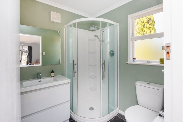 Photo of property in 14 Parkland Crescent, Terrace End, Palmerston North, 4410