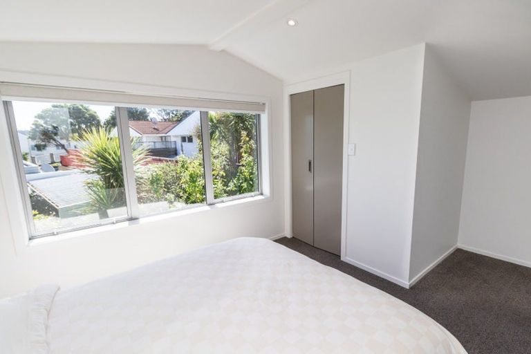 Photo of property in 23a Akaroa Drive, Maupuia, Wellington, 6022