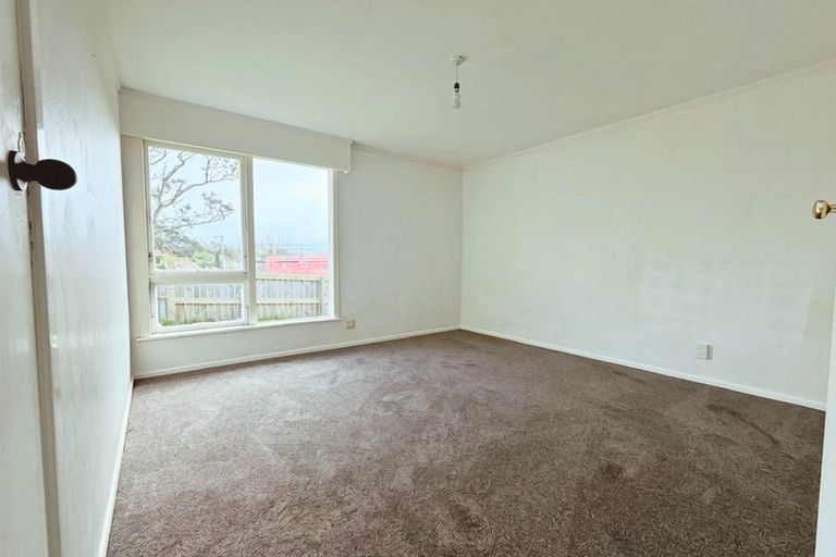 Photo of property in 5-7 Hazard Grove, Cannons Creek, Porirua, 5024