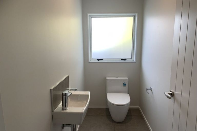 Photo of property in 28c Sussex Street, Levin, 5510