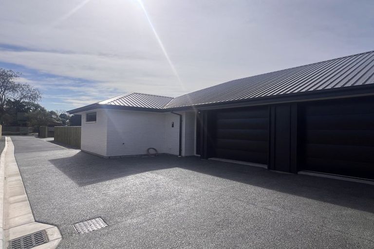 Photo of property in 39a Moore Street, Hillcrest, Auckland, 0627