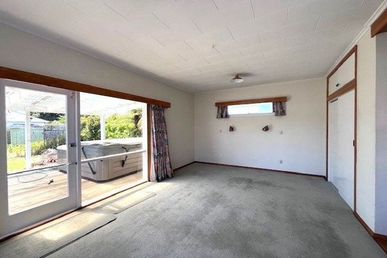 Photo of property in 185 Knights Road, Hutt Central, Lower Hutt, 5011