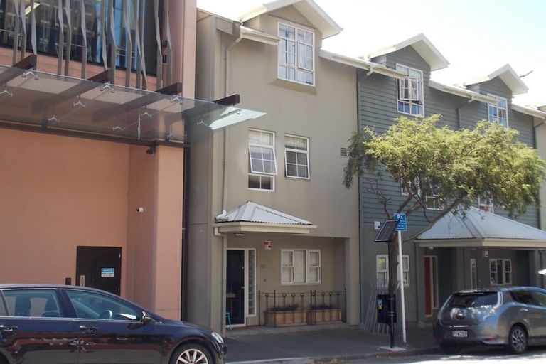 Photo of property in 66 Pipitea Street, Thorndon, Wellington, 6011