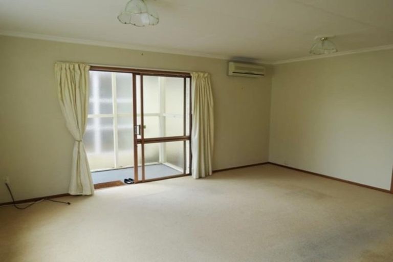 Photo of property in 71b Barrett Street, Westown, New Plymouth, 4310