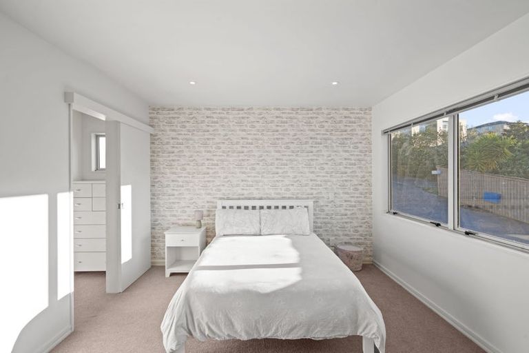 Photo of property in 12 Lady Polson Lane, Cashmere, Christchurch, 8022