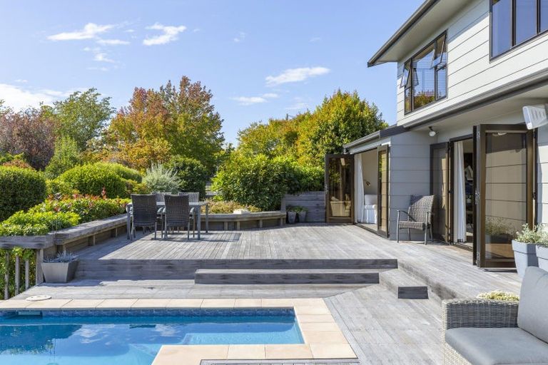 Photo of property in 3 Ingle Avenue, Waipahihi, Taupo, 3330