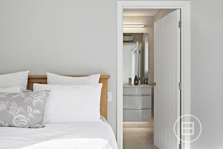 Photo of property in 12 Morepork Way, Arthurs Point, Queenstown, 9371