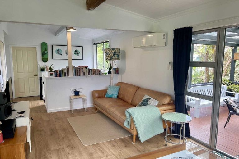 Photo of property in 9 Langley Place, Raglan, 3225