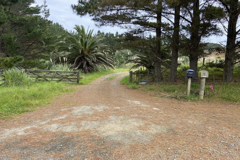 Photo of property in 4560 Pouto Road, Pouto, Te Kopuru, 0391