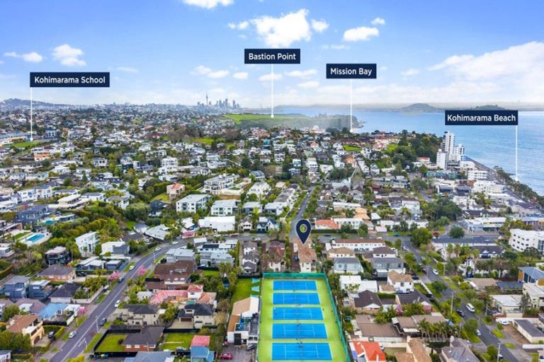 Photo of property in 2/4 Melanesia Road, Kohimarama, Auckland, 1071