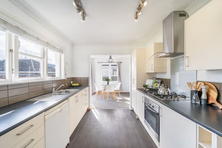 Photo of property in 35 Golders Road, Elderslea, Upper Hutt, 5018