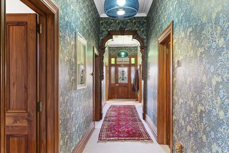 Photo of property in 137 Egmont Road, Hillsborough, New Plymouth, 4372